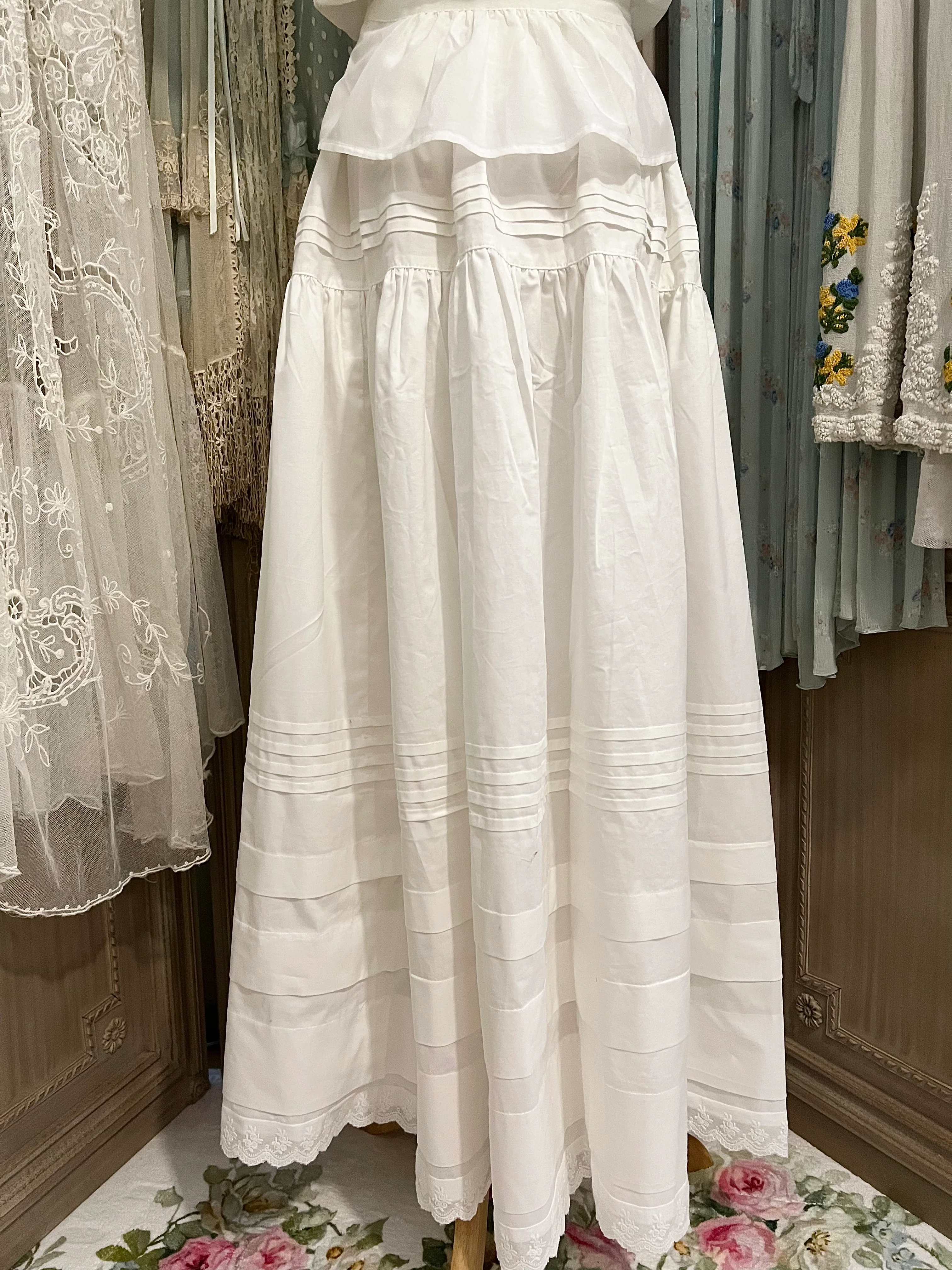 A walk in the clouds skirt - Image 16