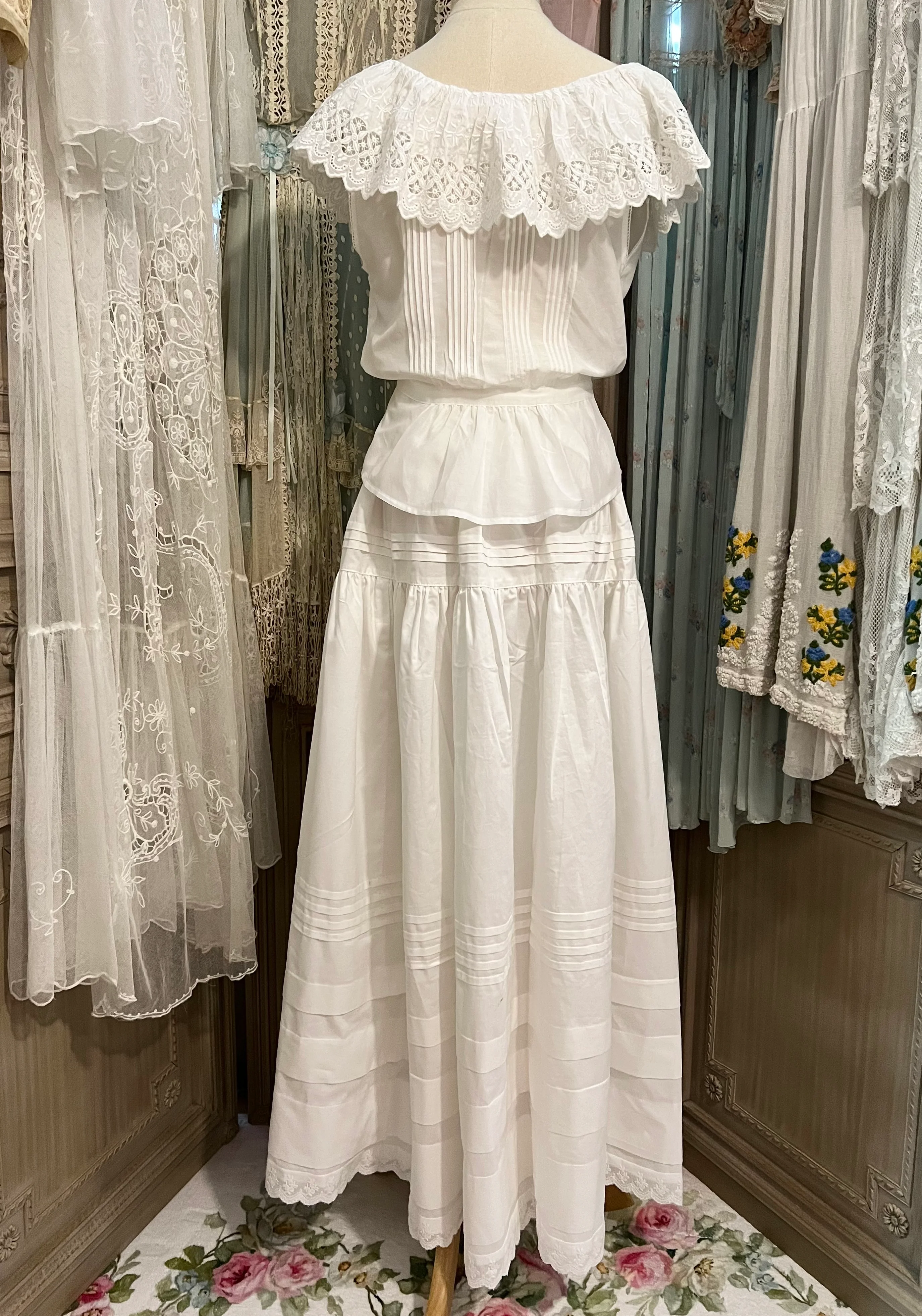 A walk in the clouds skirt - Image 17