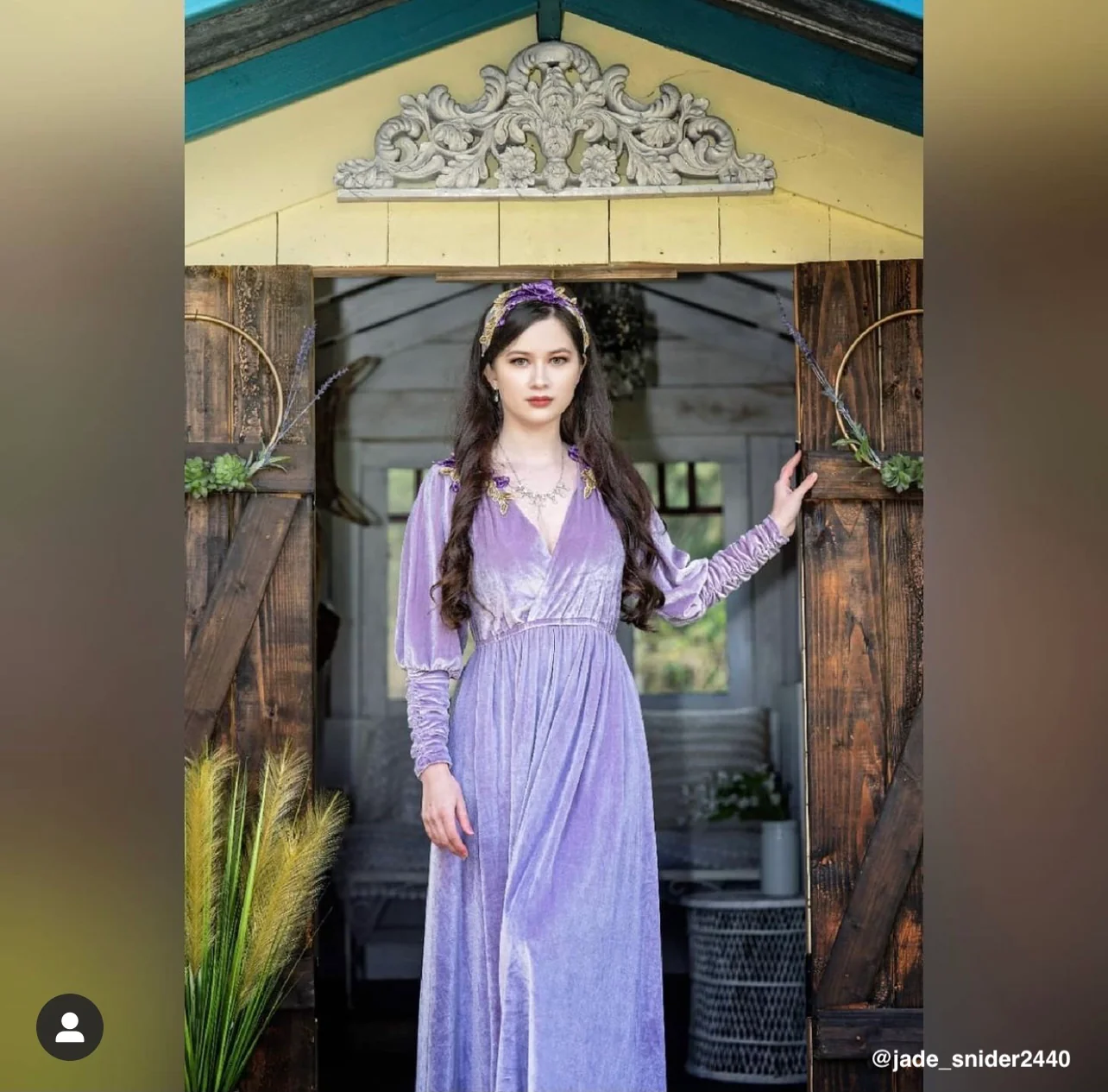 Artemis velvet dress - Image 3