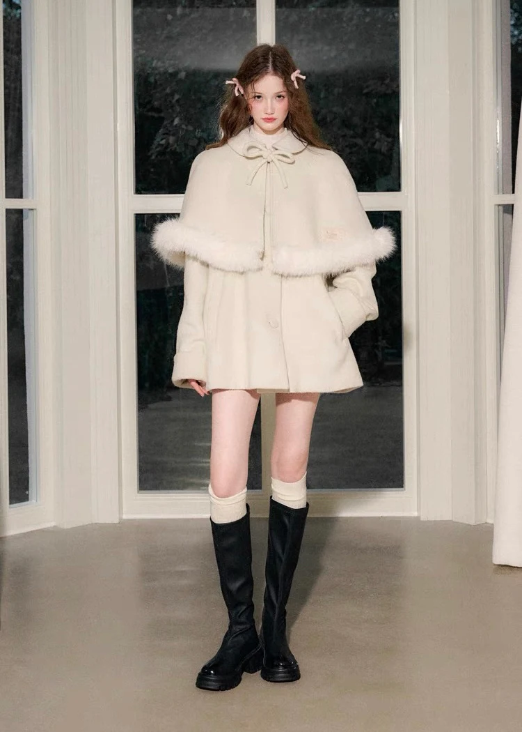 Bunny capelet coat - Image 7