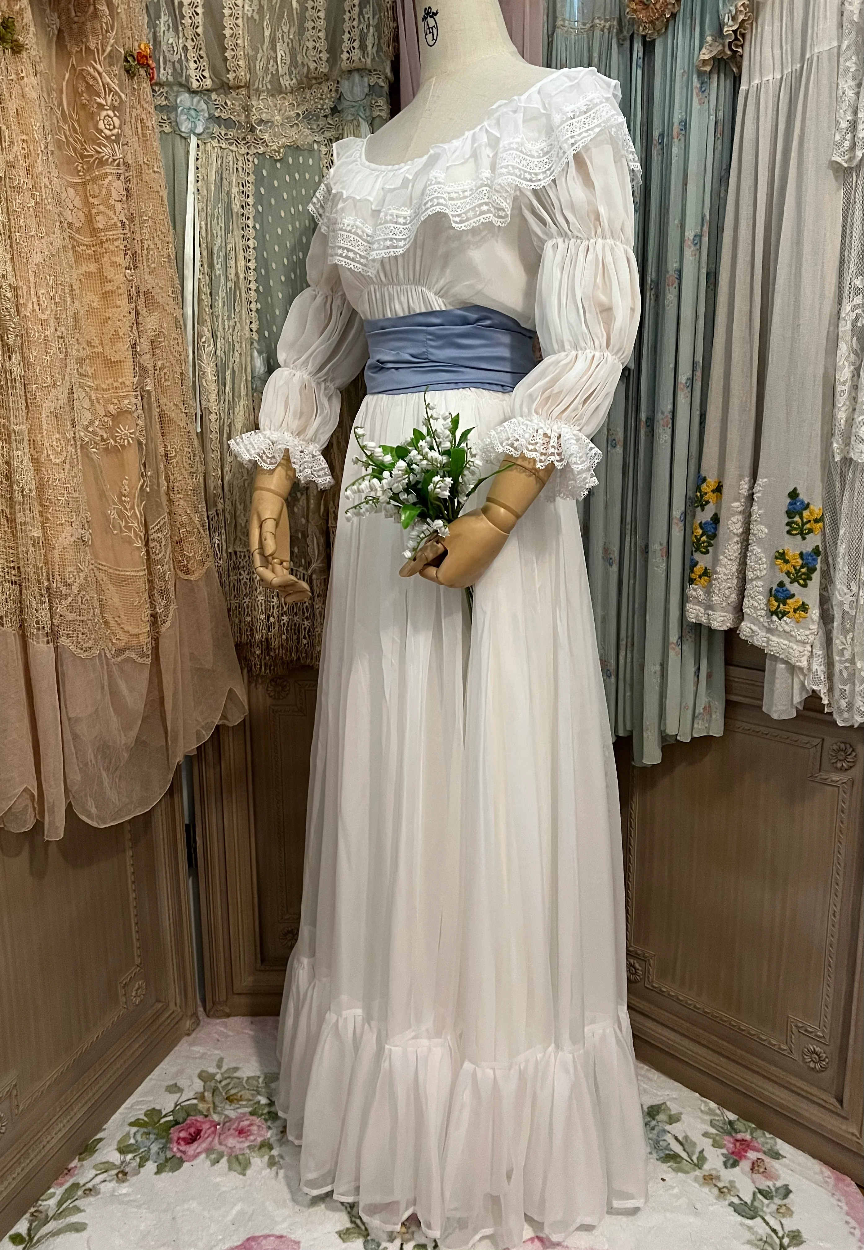 Chemise a la Reine - Image 13