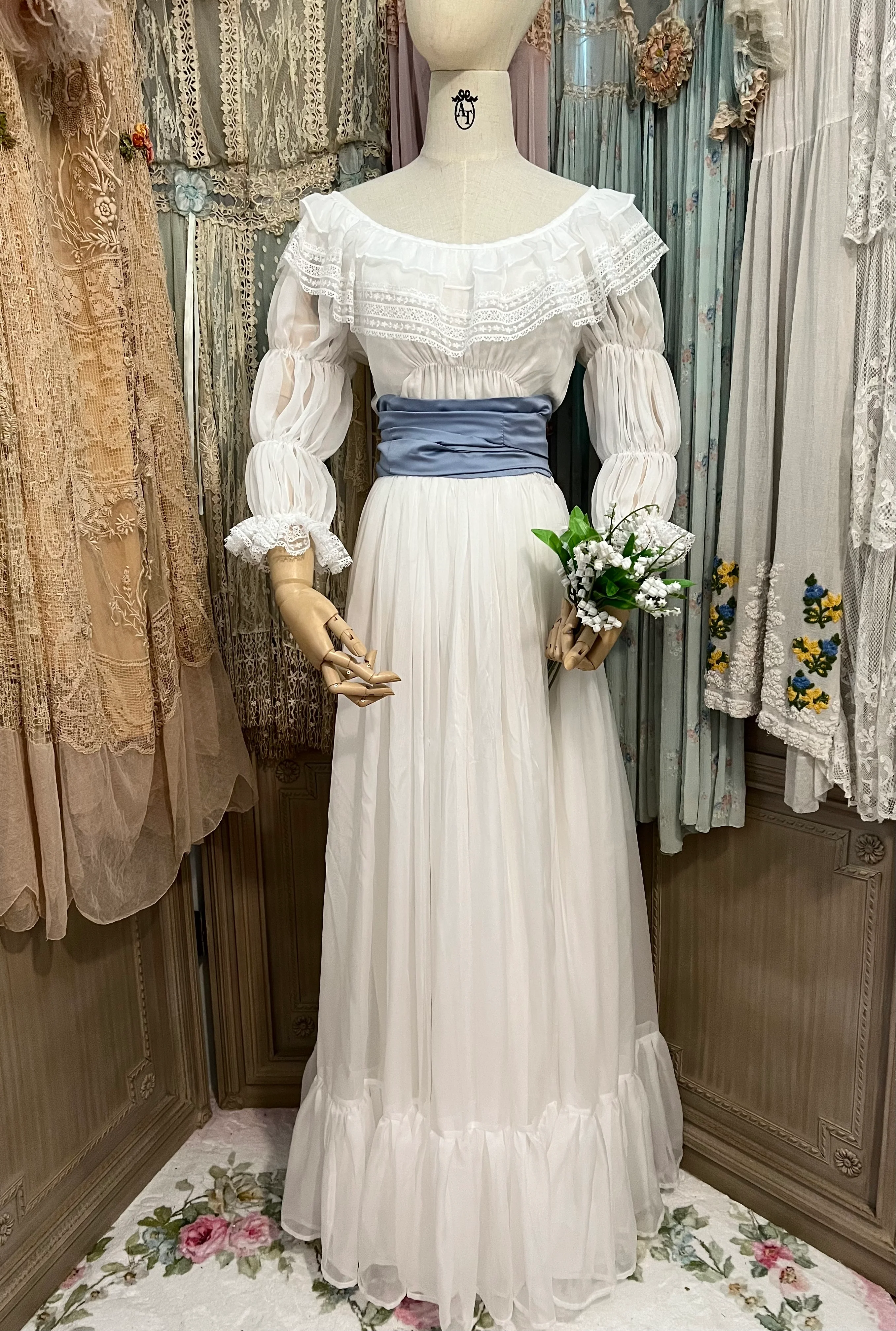 Chemise a la Reine - Image 16