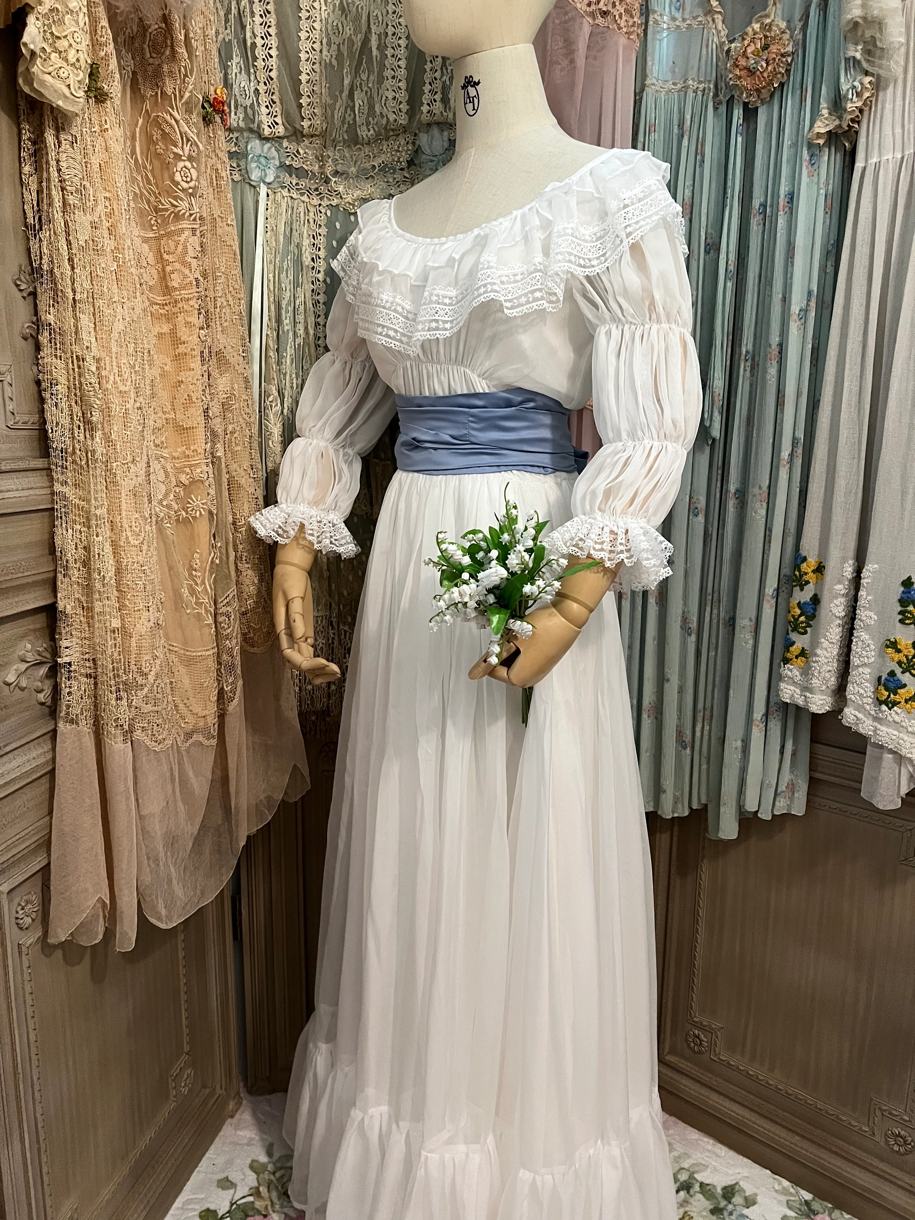 Chemise a la Reine - Image 18