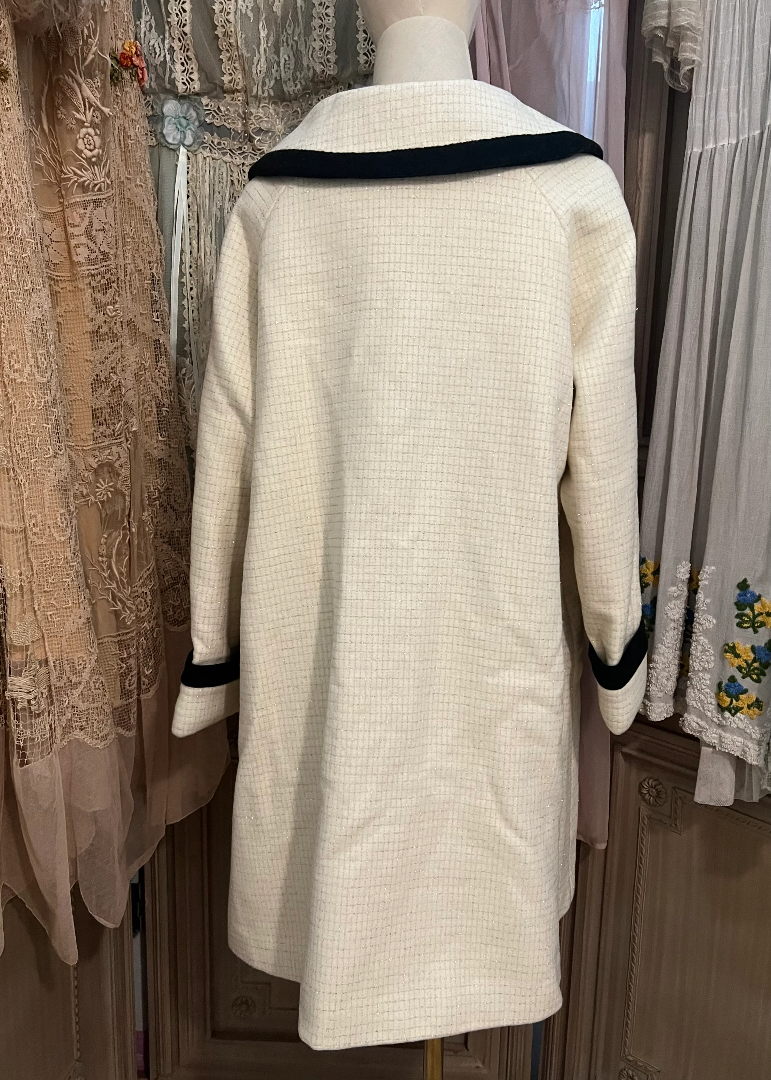 Camelia coat - Image 4