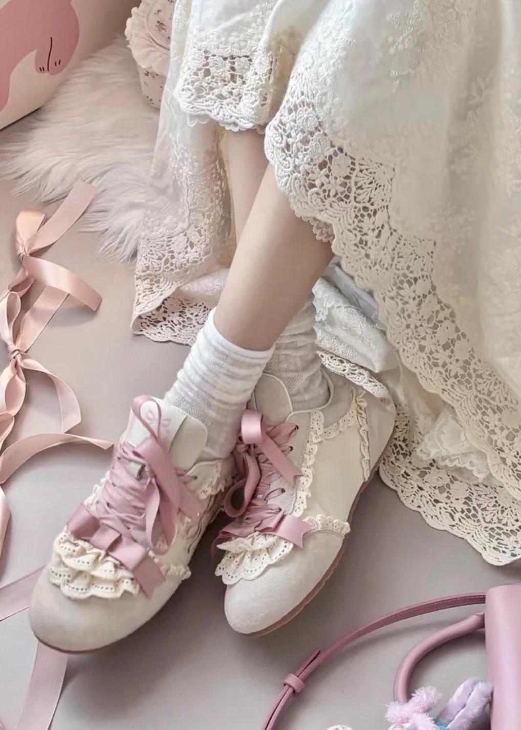 Dollette Sneakers - Image 4