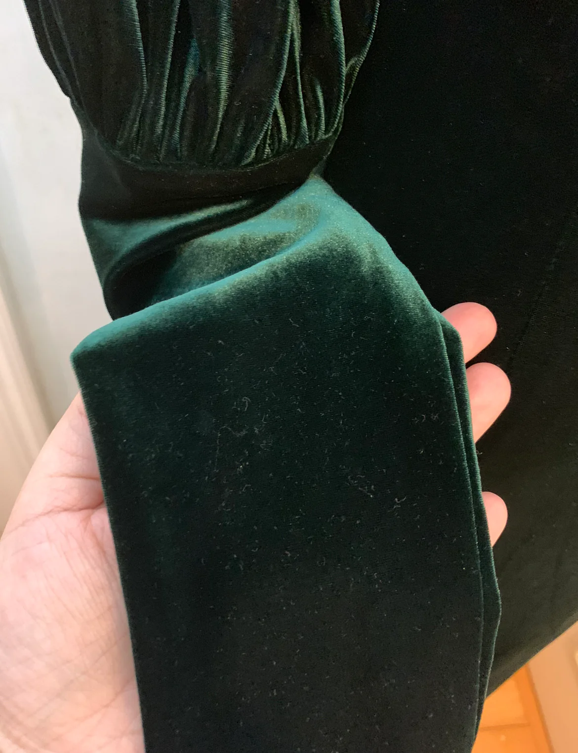 Emerald velvet dress - Image 11