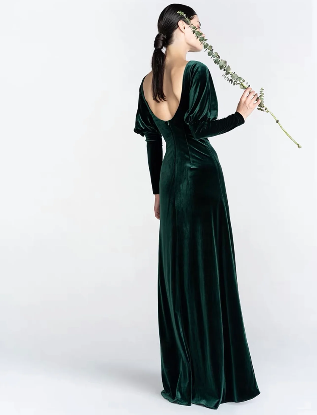 Emerald velvet dress - Image 5