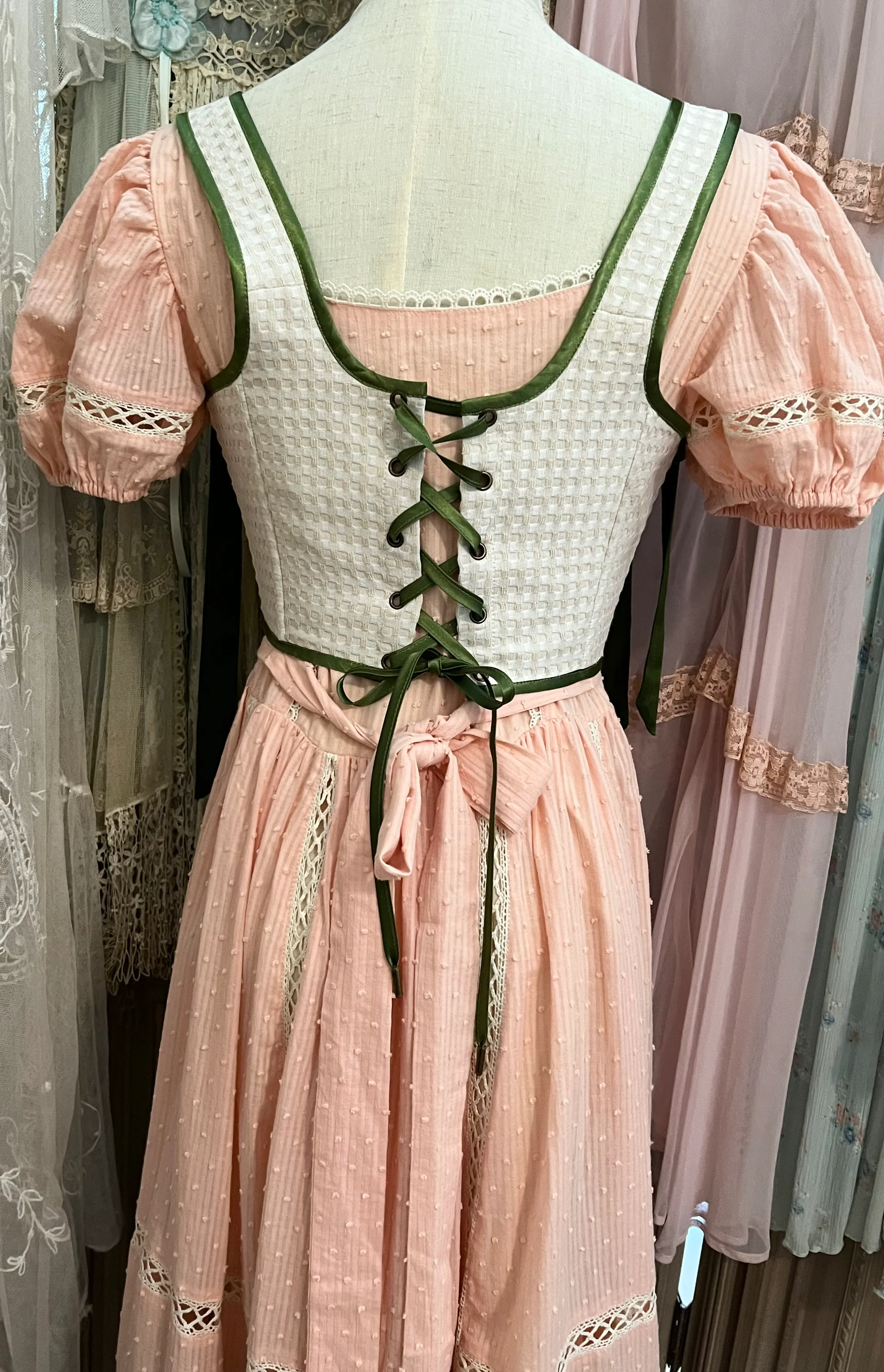 Ribbonwork Bouquet corset - Image 8