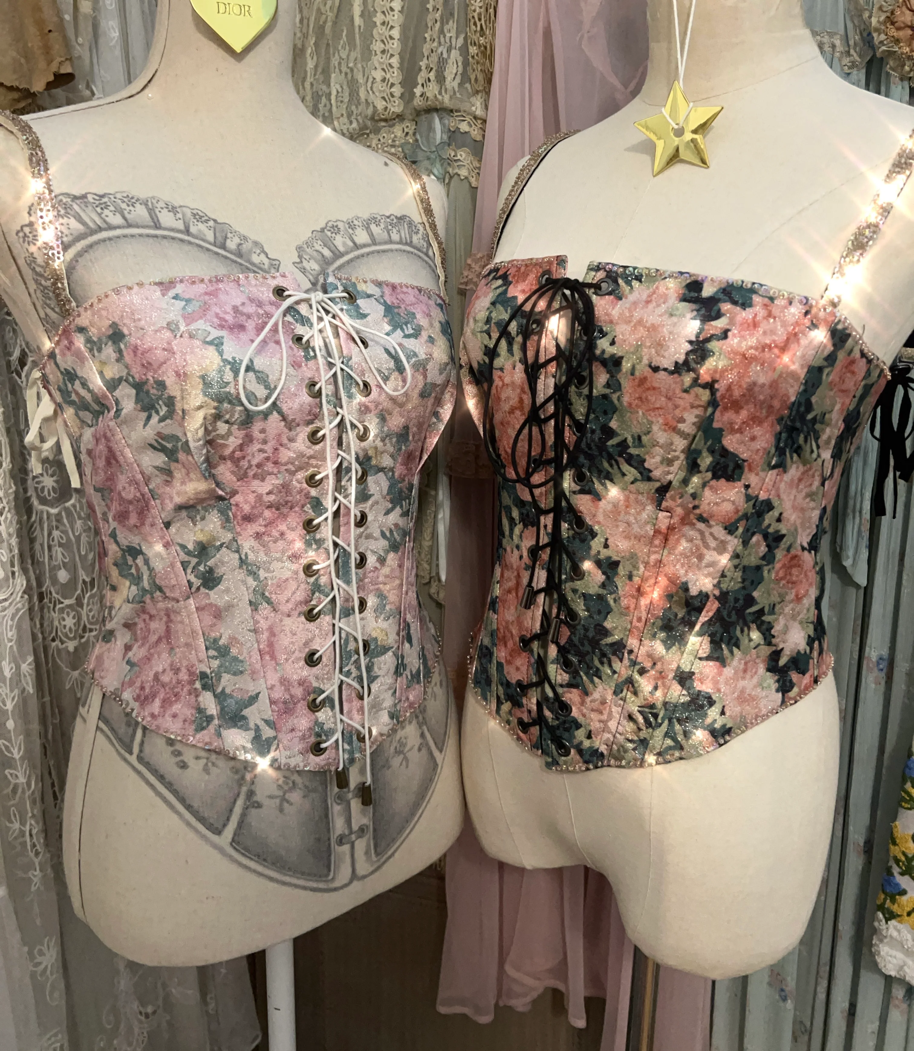 Flowerbomb corset (2 Colors available) - Image 3