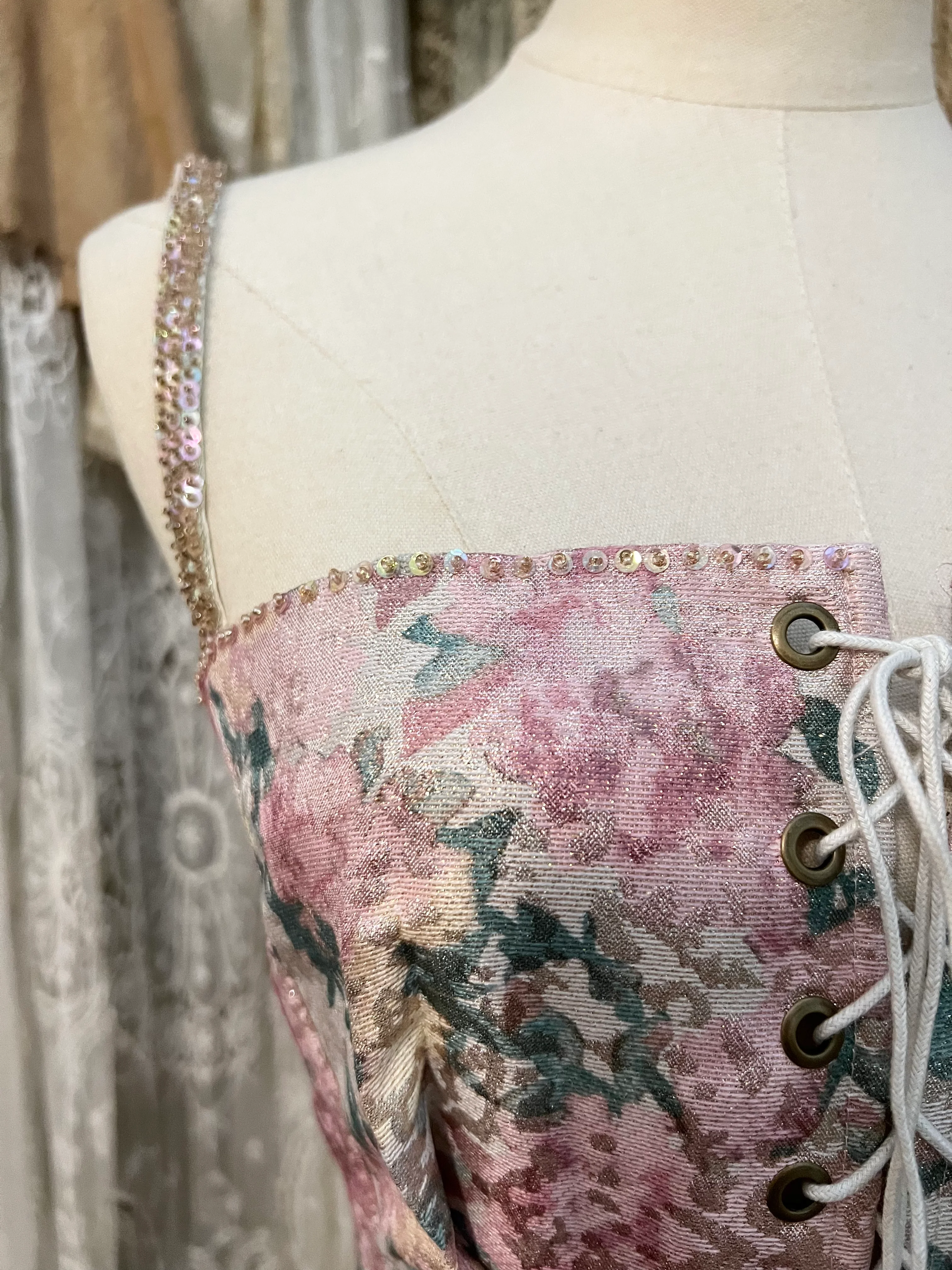 Flowerbomb corset (2 Colors available) - Image 9