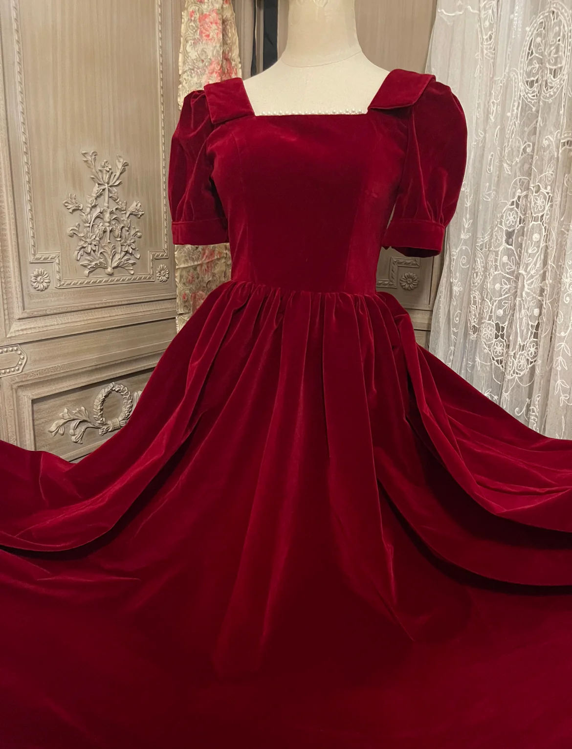 Lady in red dress short sleeves version - Image 4