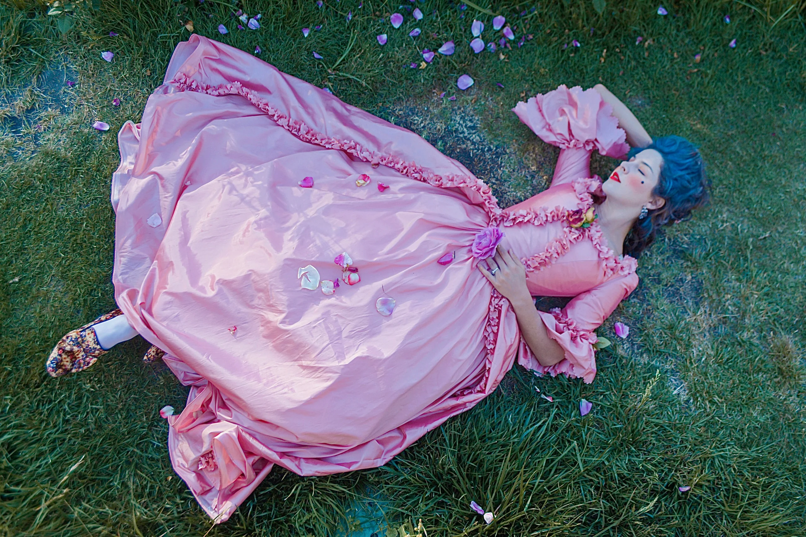 Marie Antoinette gown - Image 24