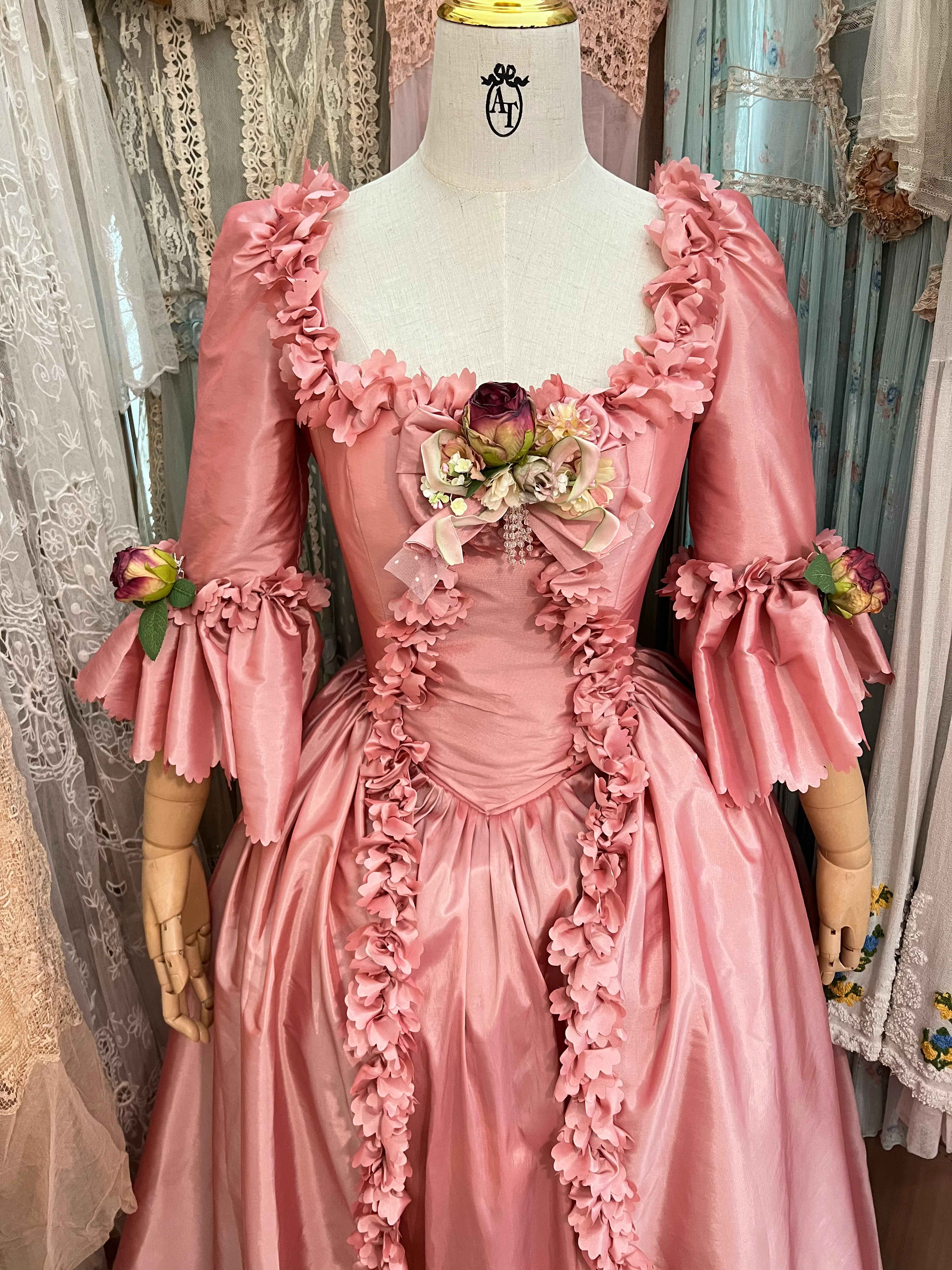 Marie Antoinette gown - Image 31