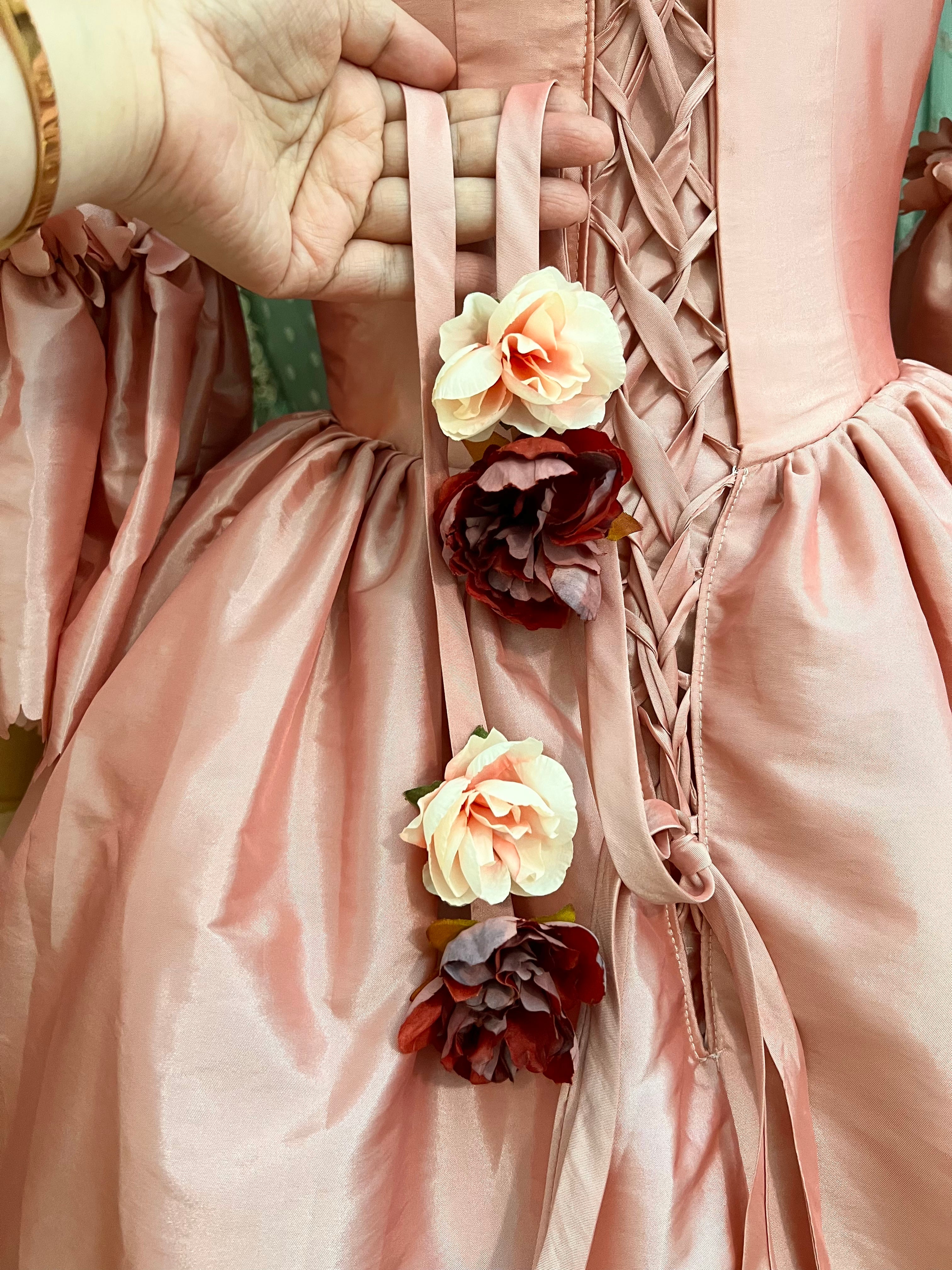 Marie Antoinette gown - Image 44