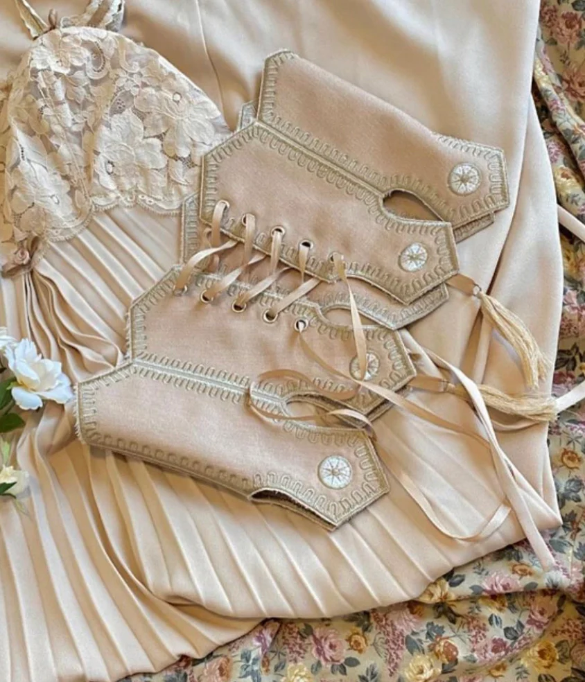 Medieval princess underbust corset set - Image 6