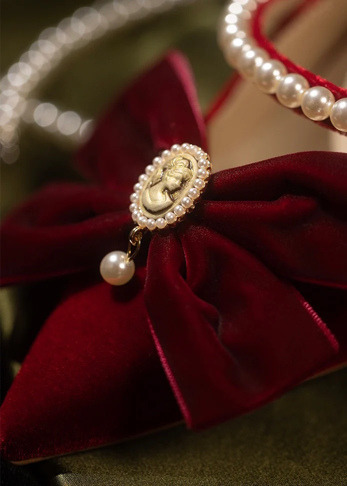 Poinsettia shoes - Image 8