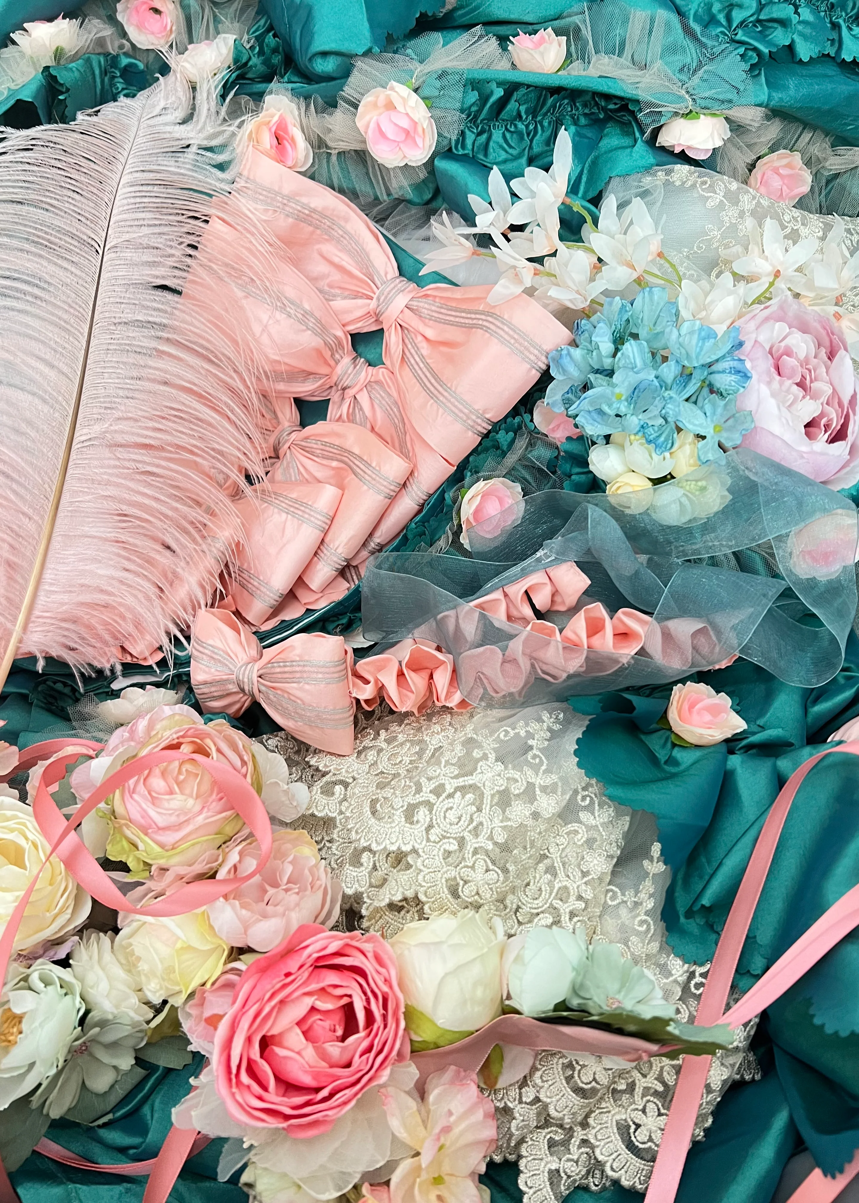 Madame de Pompadour gown - Image 12