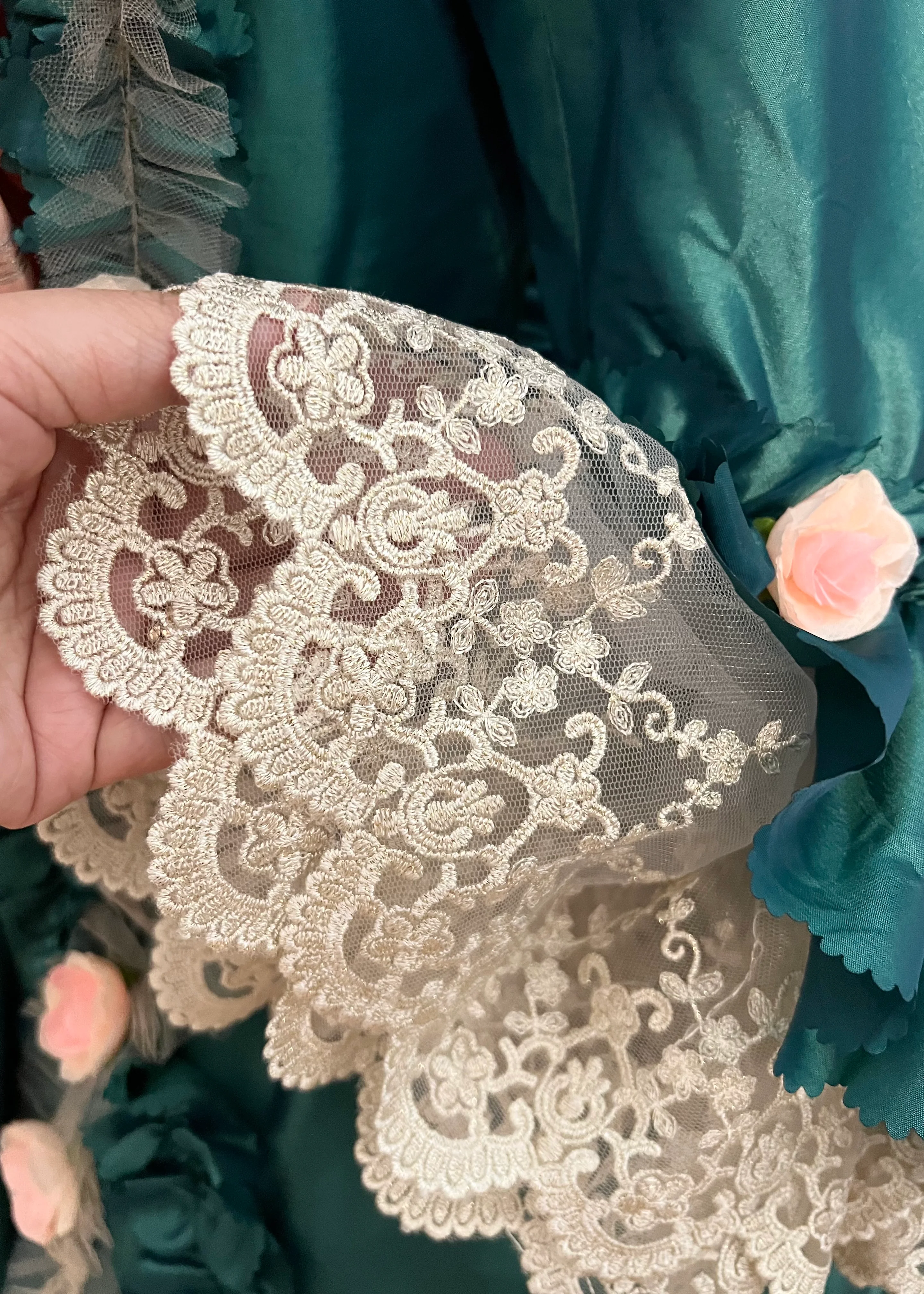 Madame de Pompadour gown - Image 21