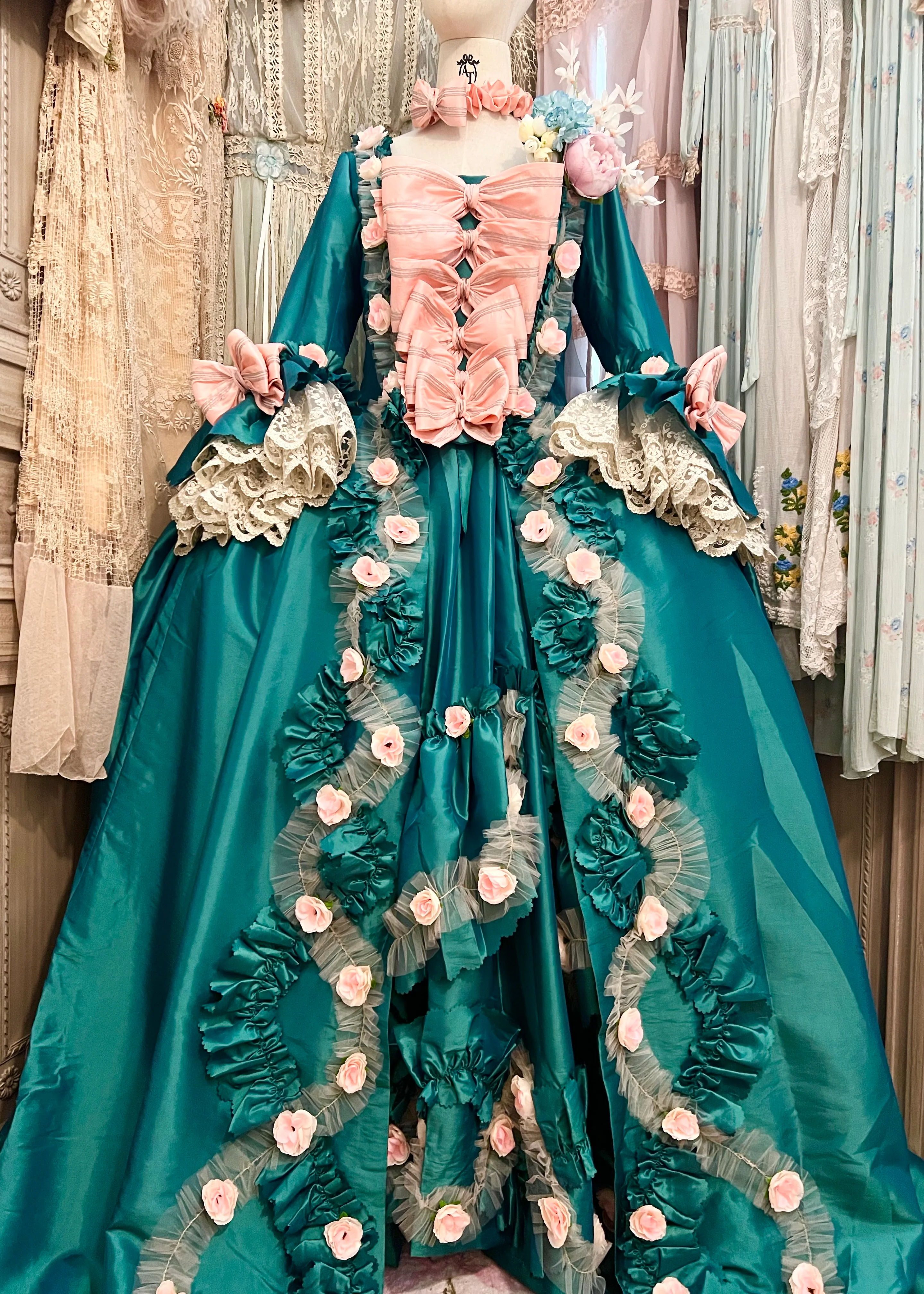 Madame de Pompadour gown - Image 5