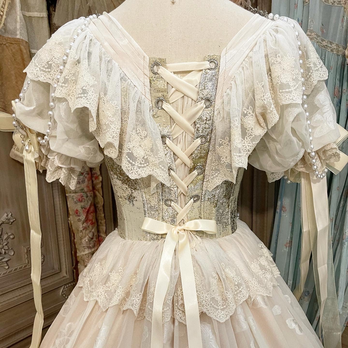 Princess diary gown - Image 9