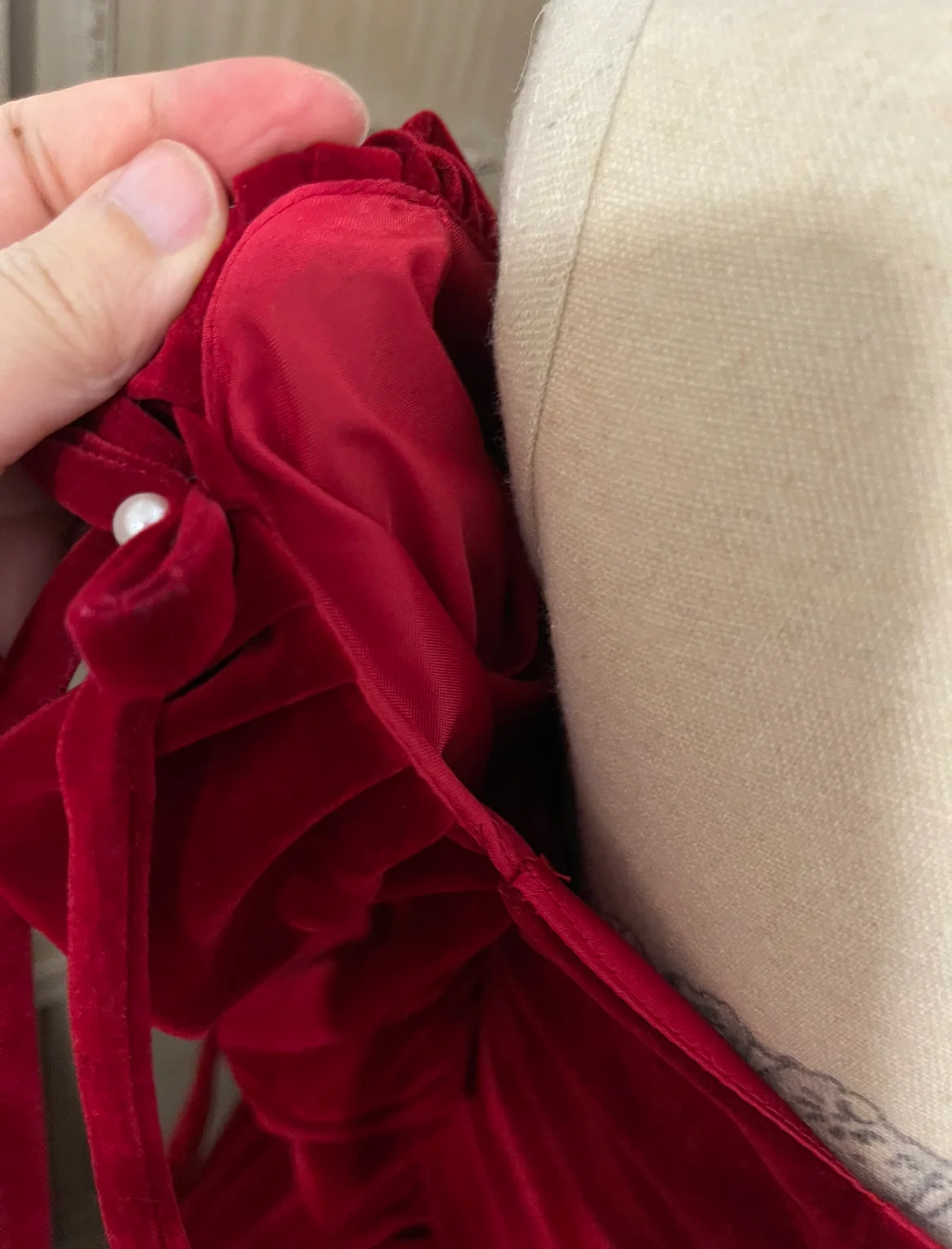 Red velvet party dress - Image 6