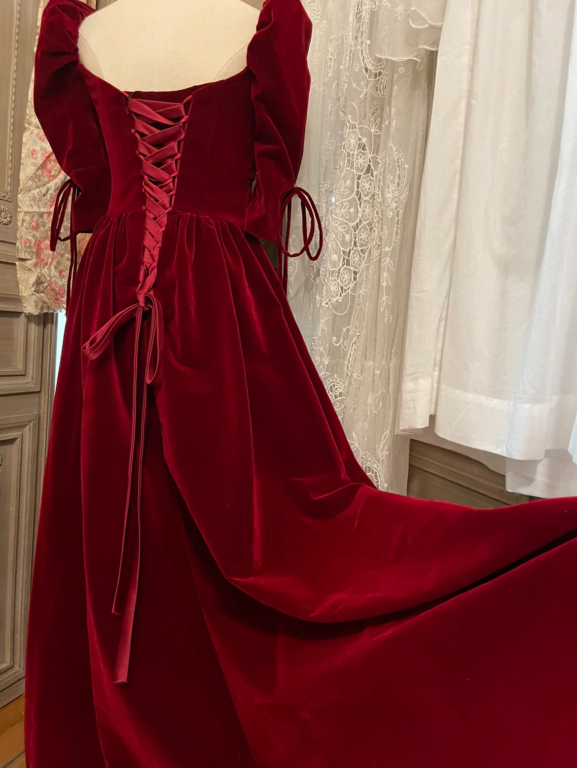 Red velvet party dress deluxe version - Image 7