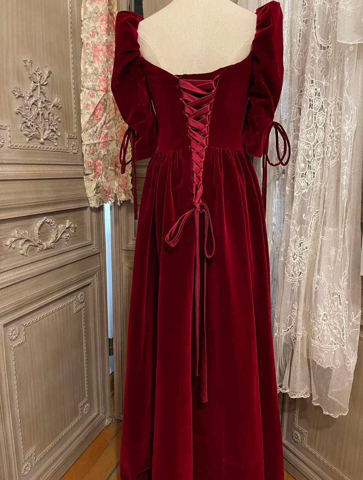 Red velvet party dress deluxe version - Image 8