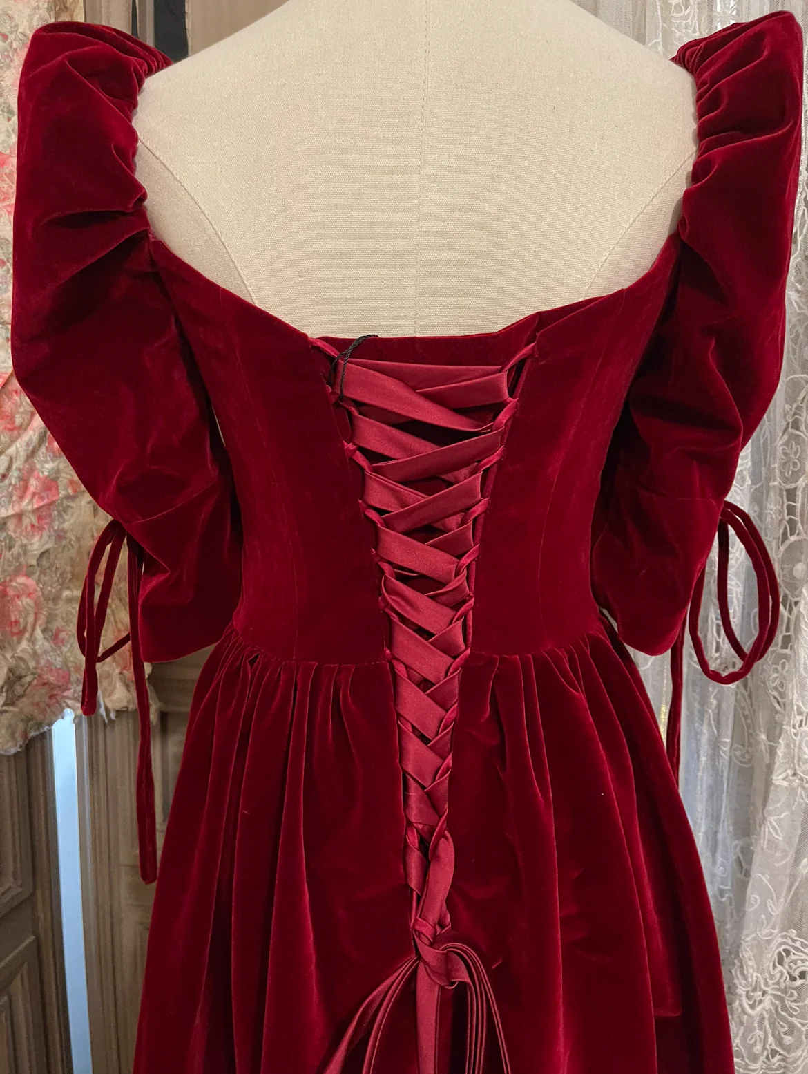 Red velvet party dress deluxe version - Image 9