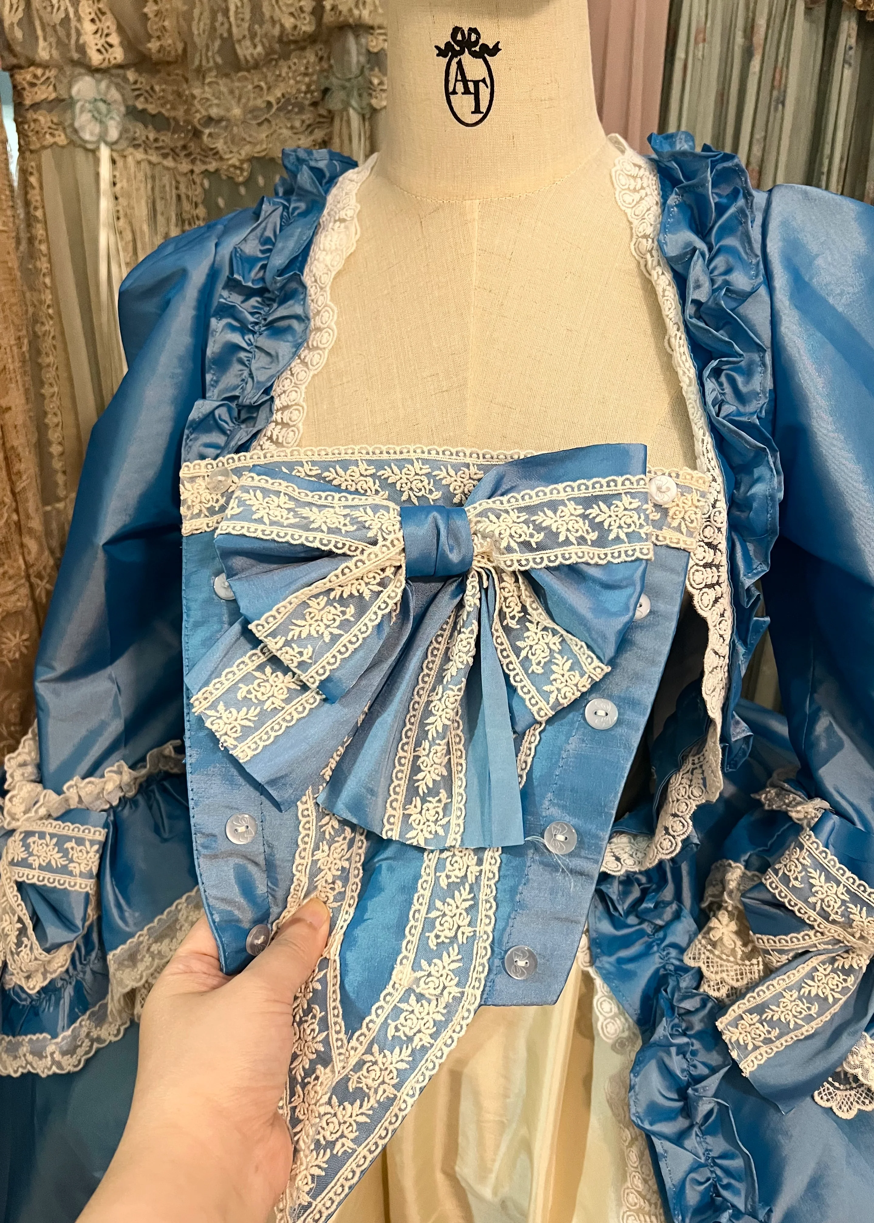 Versailles Robe à la française - Image 31