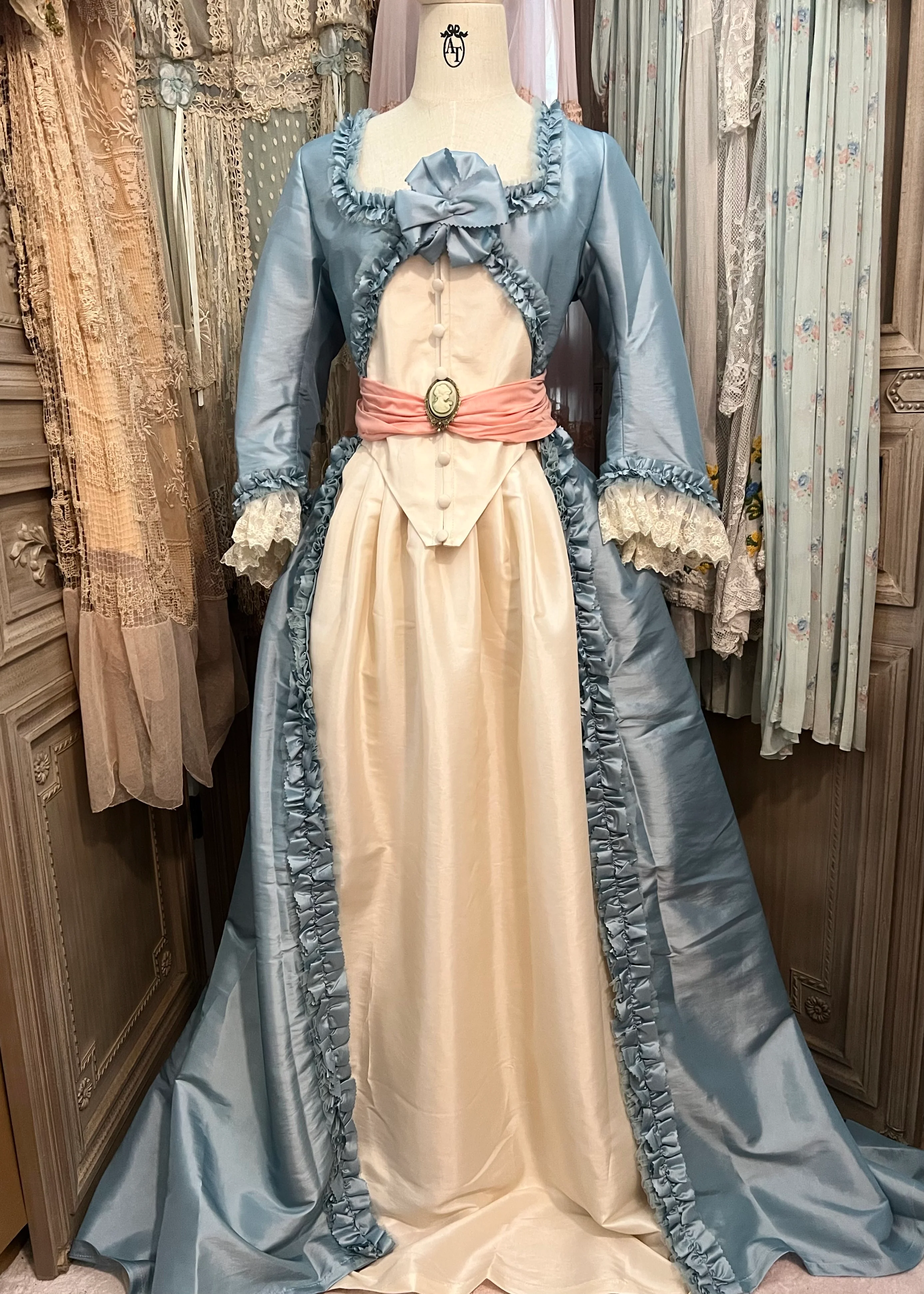 Caroline gown - Image 4