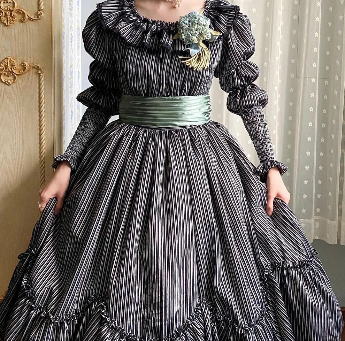 Robe en chemise (belt is sold separately) - Preorder due on Dec 10th - Image 4