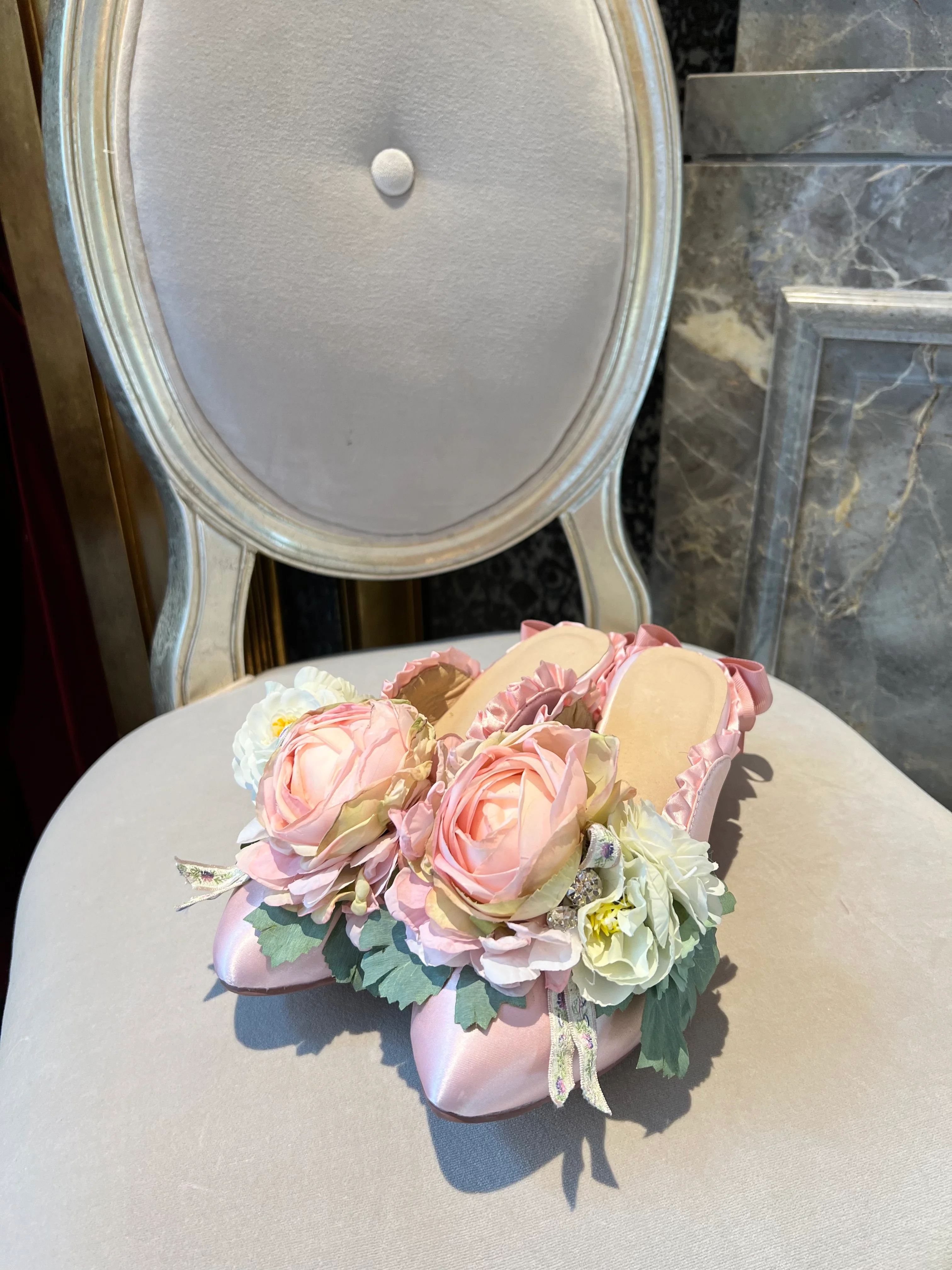 Rococo Revival Chausssures - Image 10