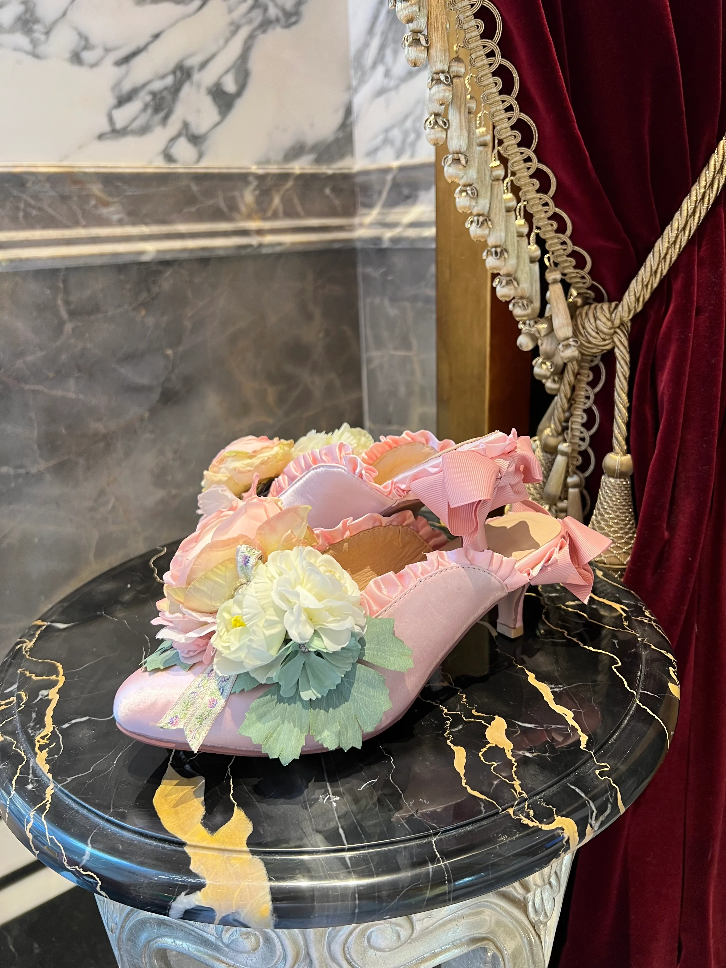 Rococo Revival Chausssures - Image 13