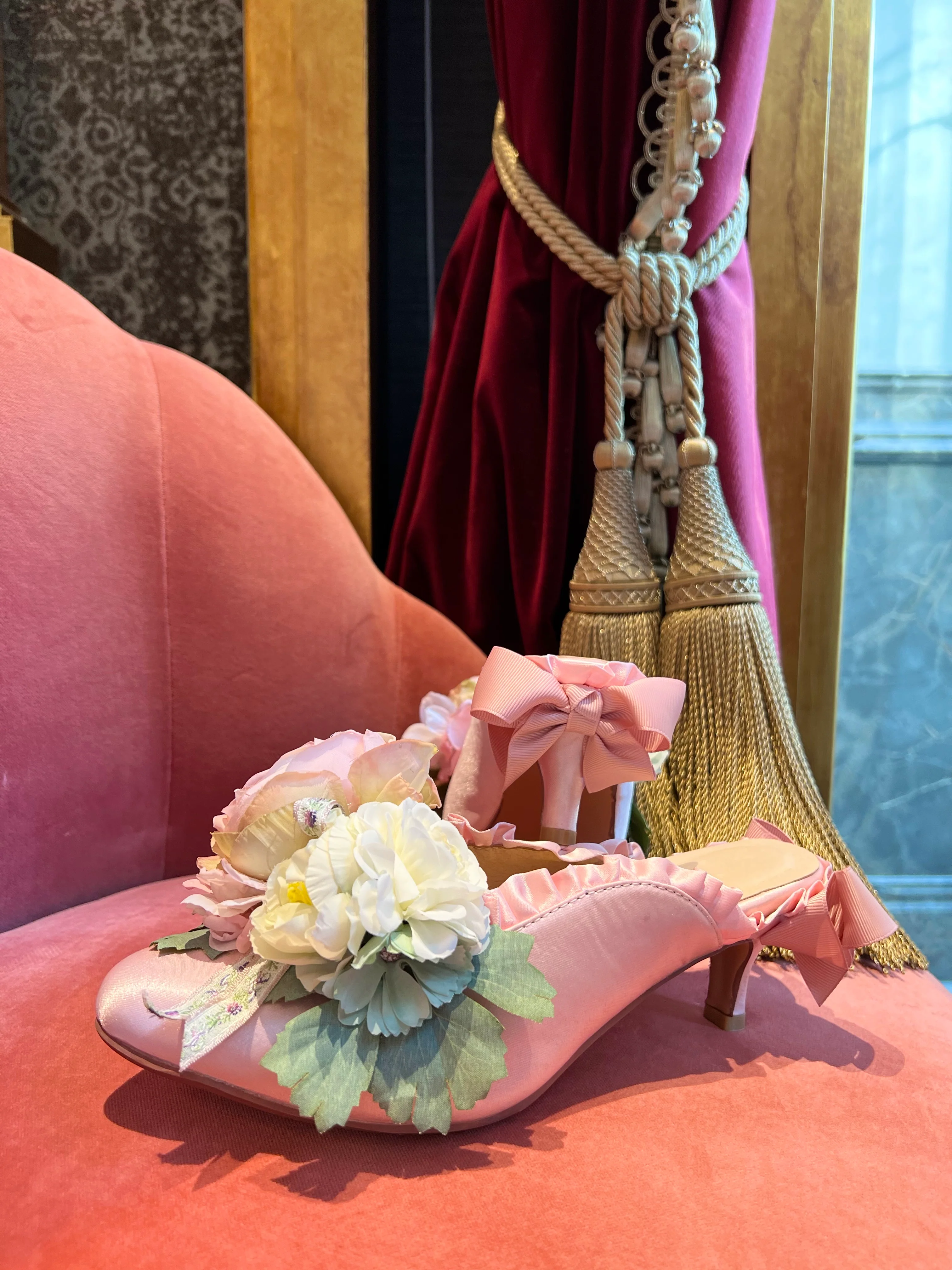 Rococo Revival Chausssures - Image 15