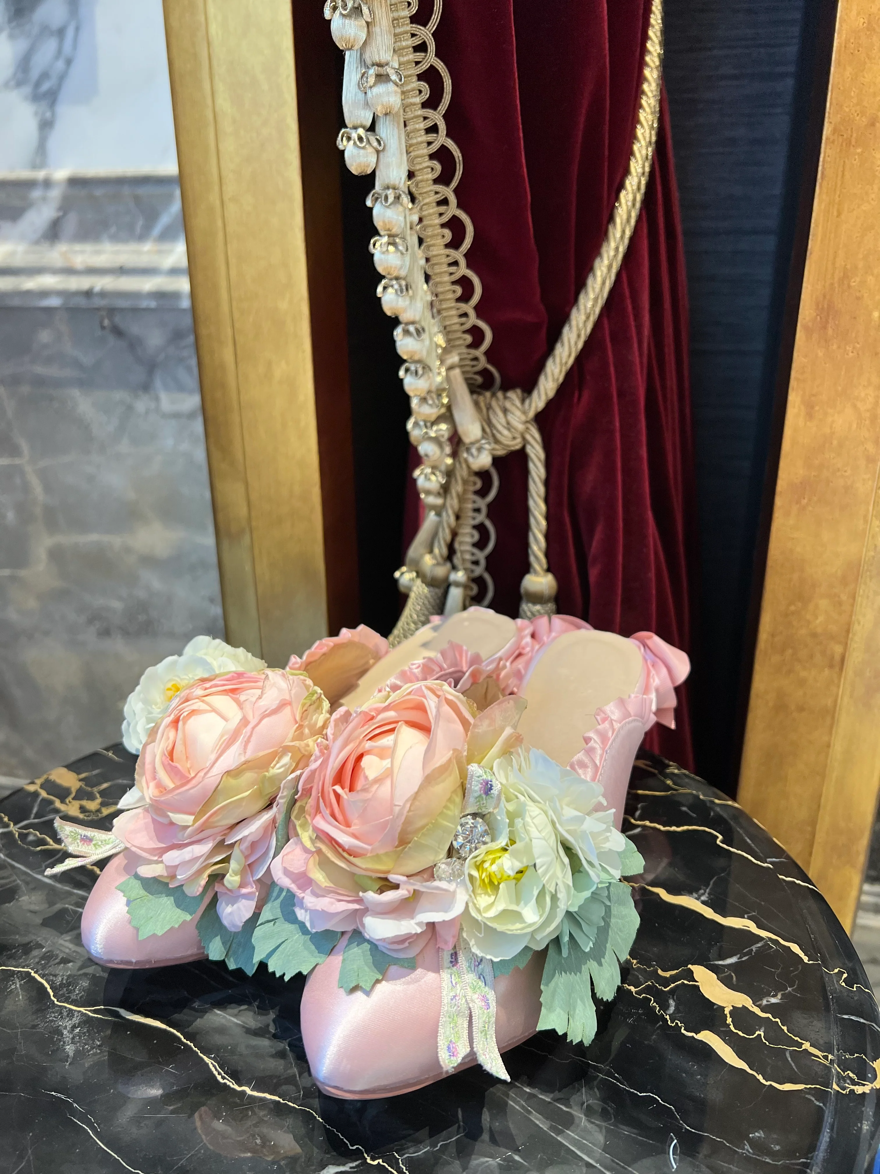 Rococo Revival Chausssures - Image 5