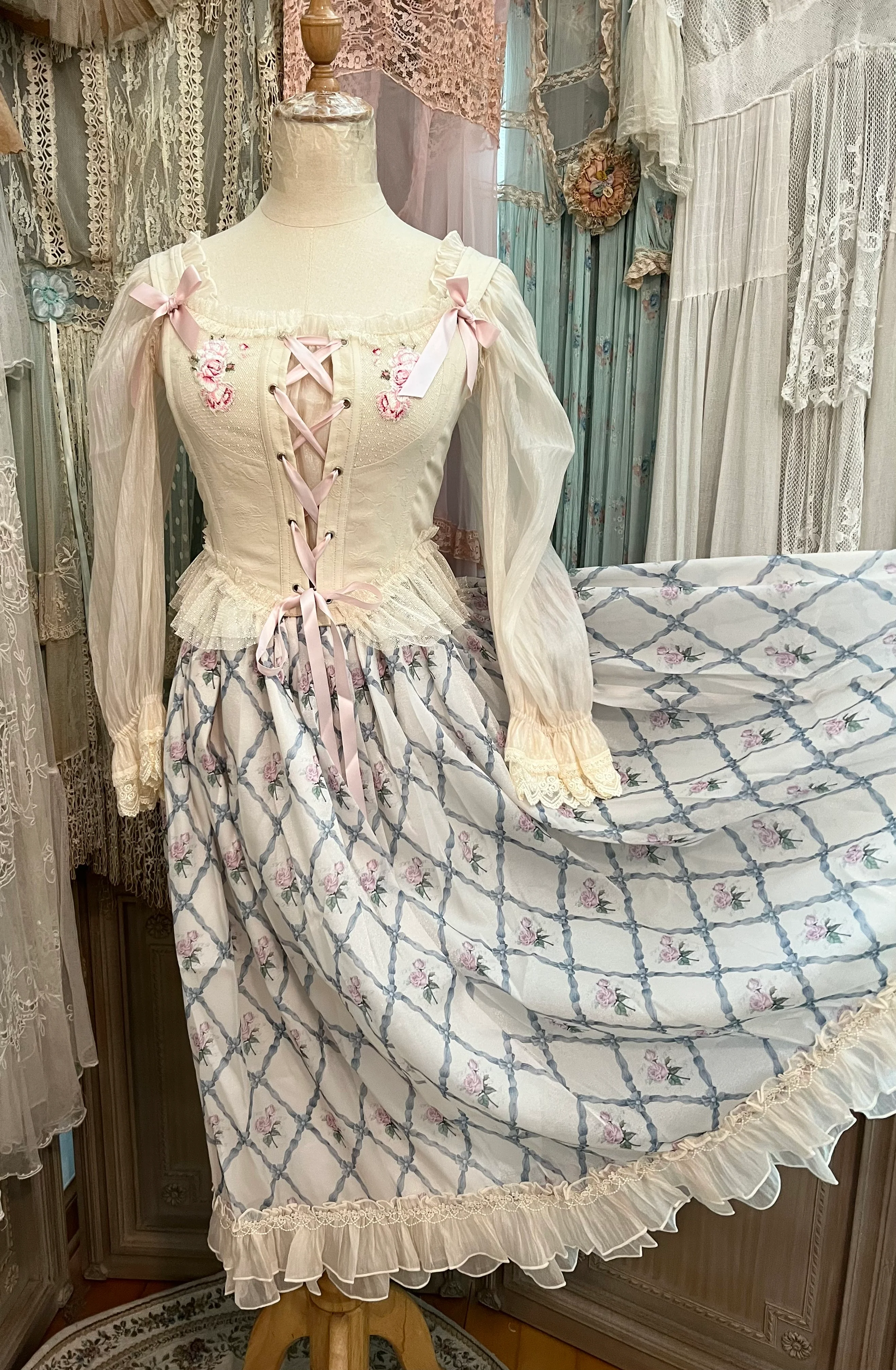 Secret Garden collection - Skirt (in stock) - Image 3