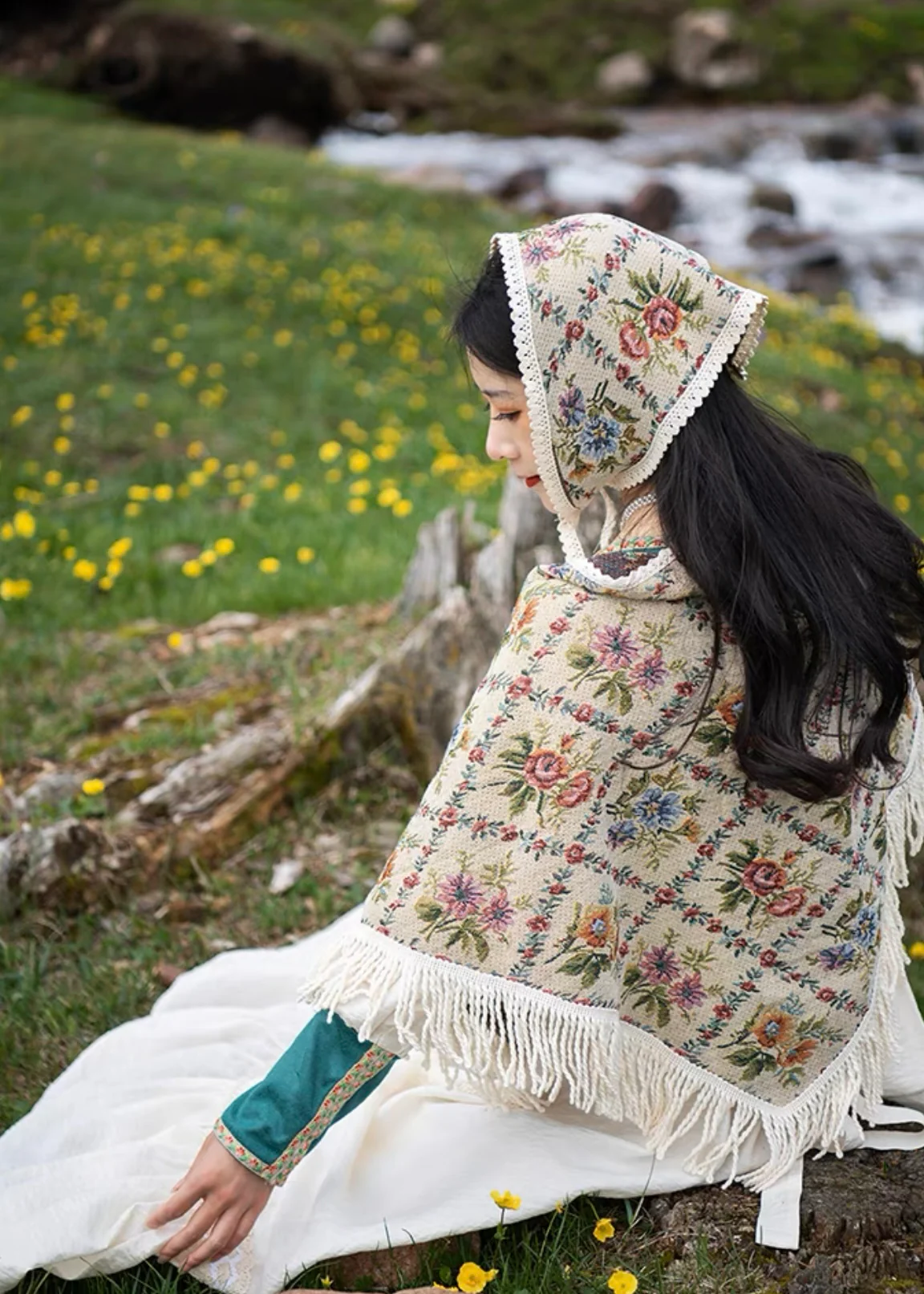 Tapestry shawl / bandana - Image 4