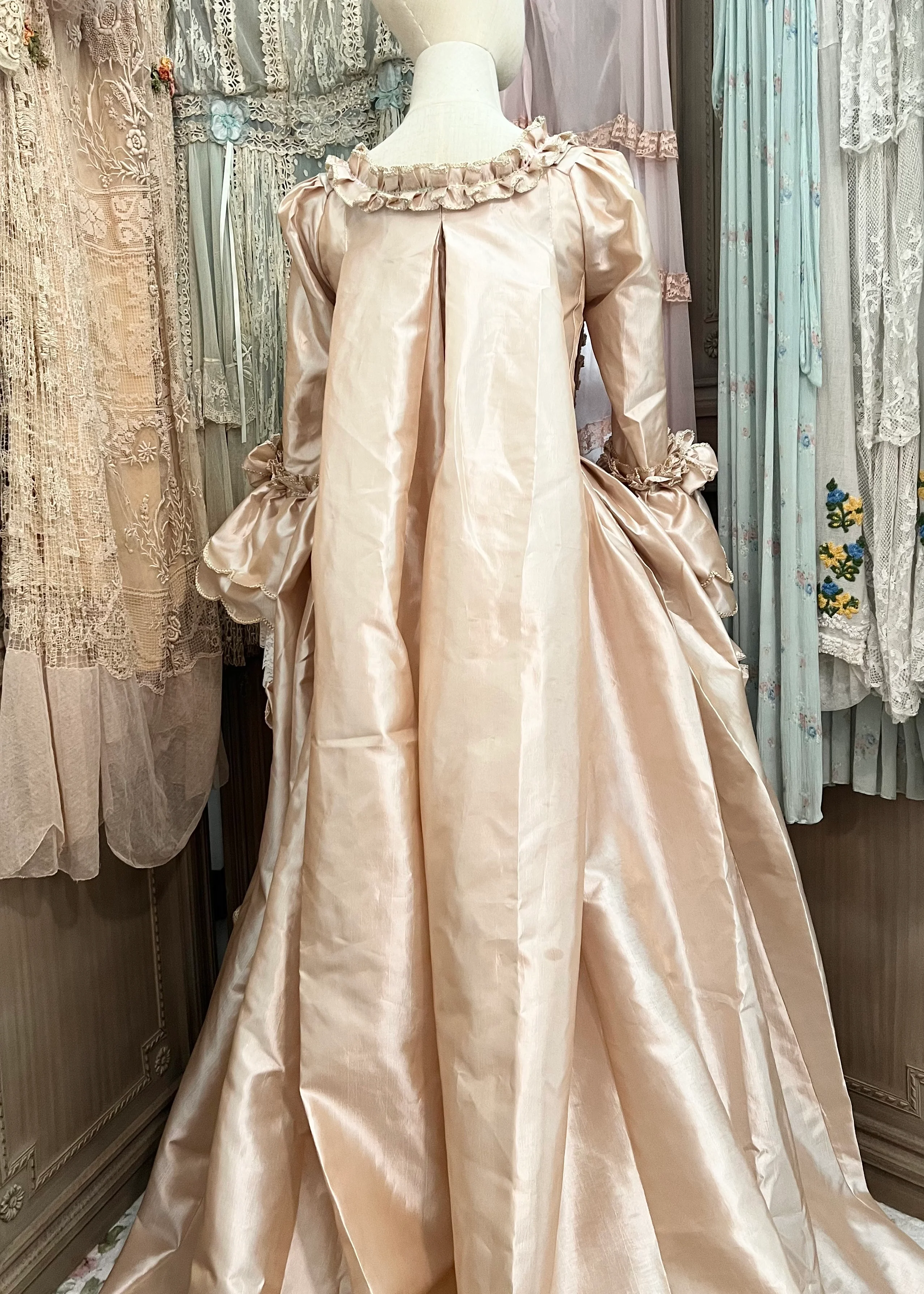 The Duchess Gown - Image 9