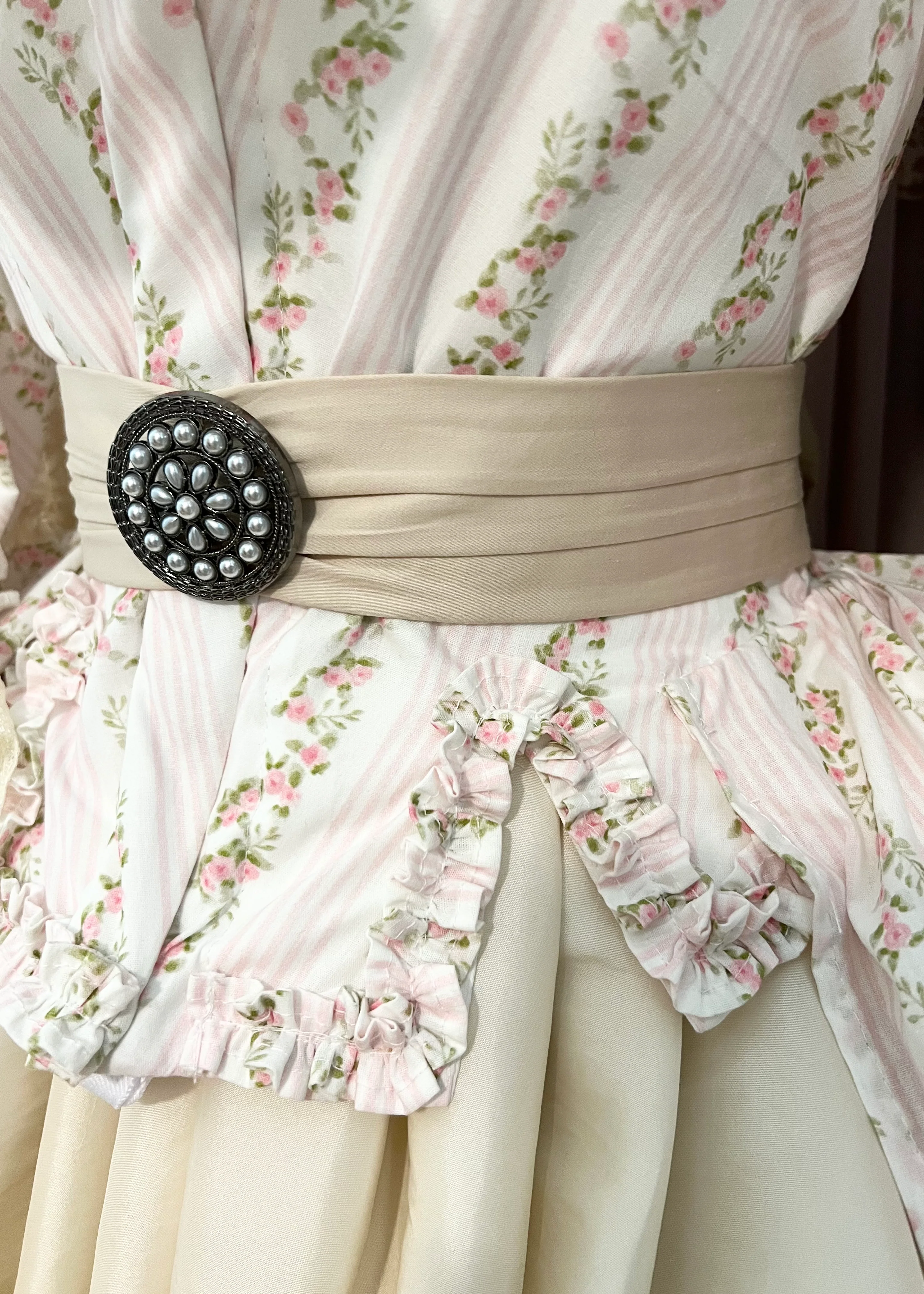 The porcelain gown - Image 17