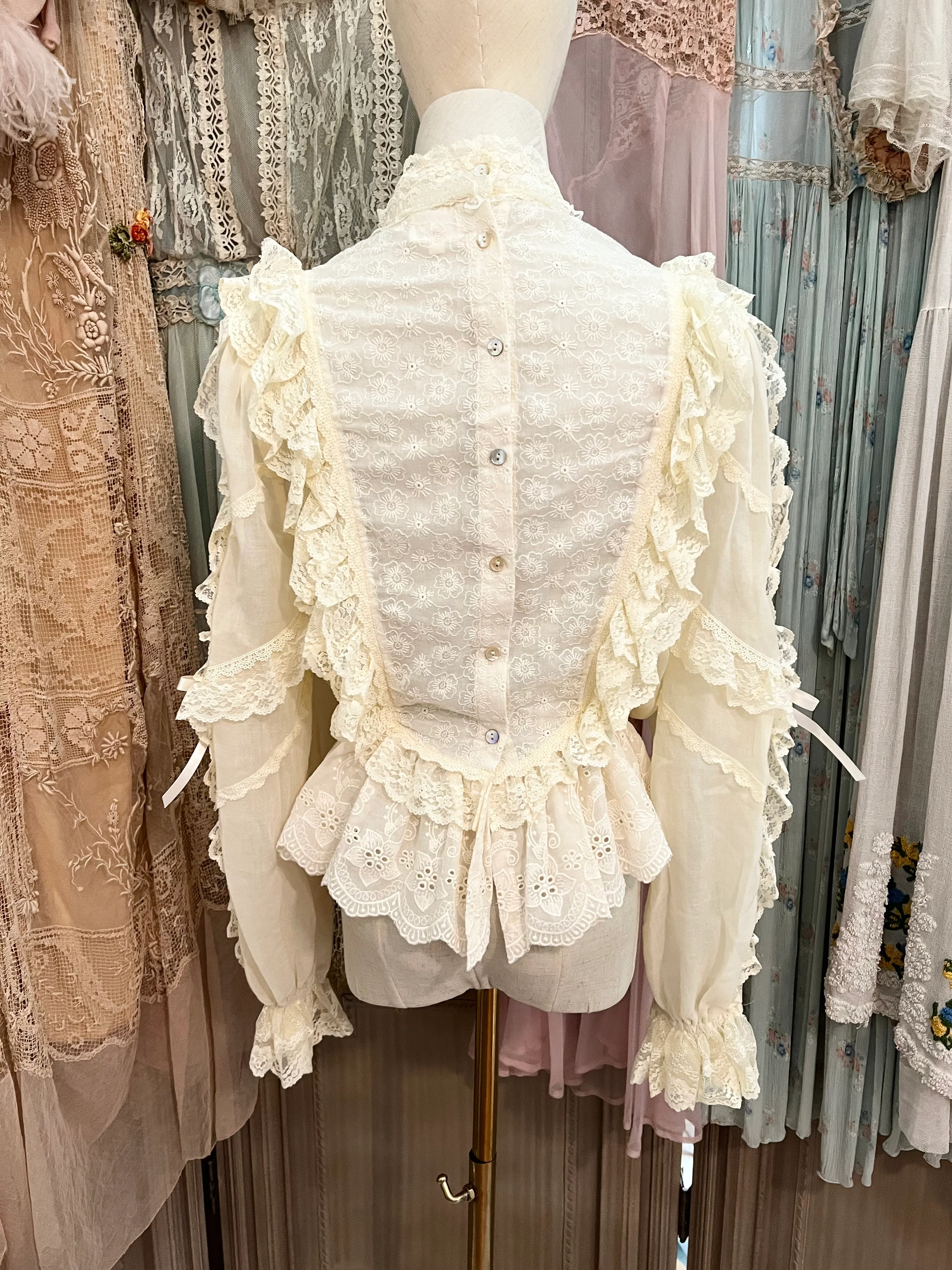 Victorian romance blouse - Image 4